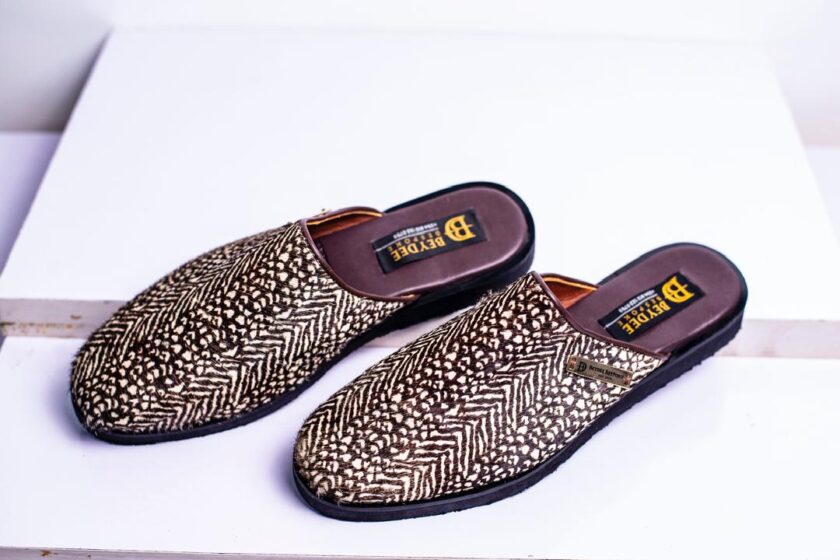 Luxury half-shoe